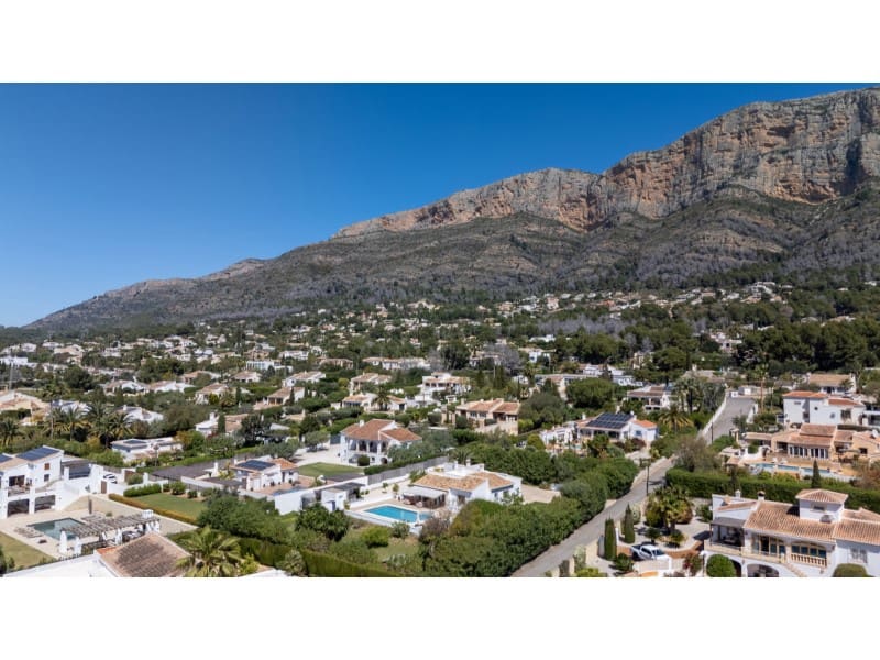 4 slaapkamer Villa te koop in Javea / Xabia met zwembad - € 1.150.000 (Ref: 9784115)