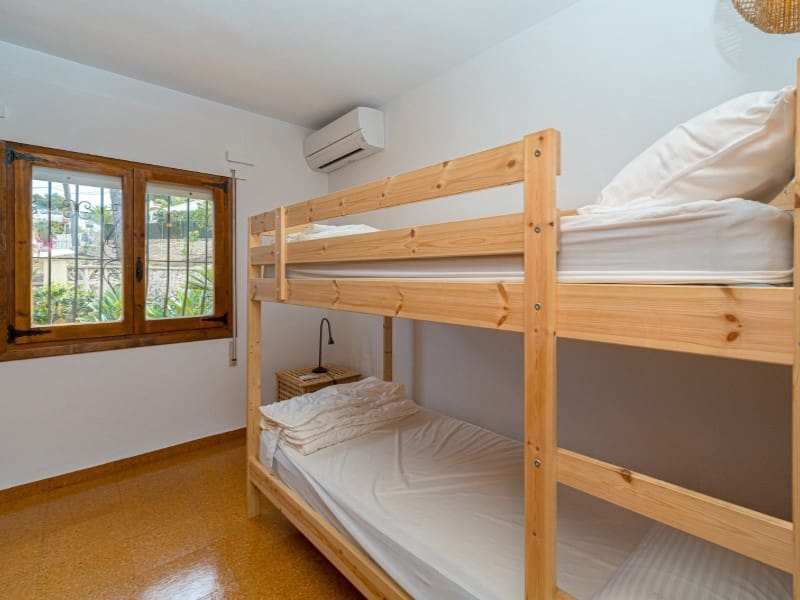 5 bedroom Villa for sale in Javea / Xabia - € 799,000 (Ref: 9784117)