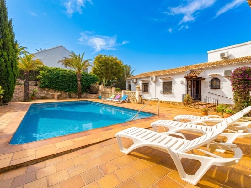 5 bedroom Villa for sale in Javea / Xabia - € 799,000 (Ref: 9784117)