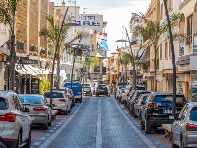 Apartamento de 2 habitaciones en Casco Urbano, Teulada-Moraira en venta con garaje - 295.000 € (Ref: 9804154)