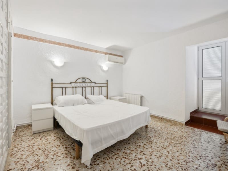 4 bedroom Villa for sale in Javea / Xabia with pool garage - € 650,000 (Ref: 9806307)