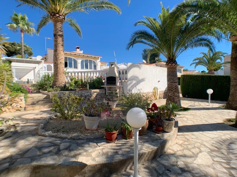 3 sypialnia Willa na sprzedaż w Moraira z basenem garażem - 895 000 € (Ref: 9811423)