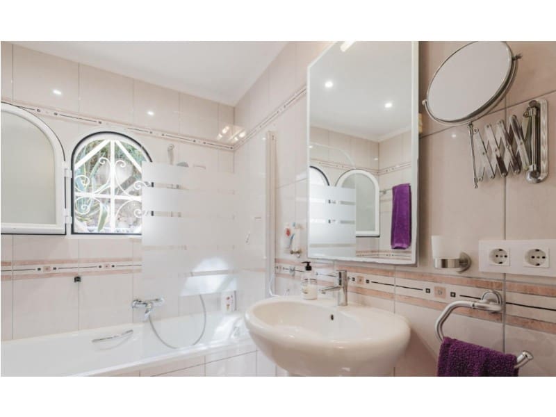 5 Zimmer Villa zu verkaufen in Calpe / Calp mit Pool - 990.000 € (Ref: 9811424)