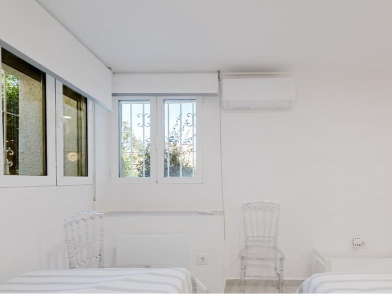 5 Zimmer Villa zu verkaufen in Calpe / Calp mit Pool - 990.000 € (Ref: 9811424)