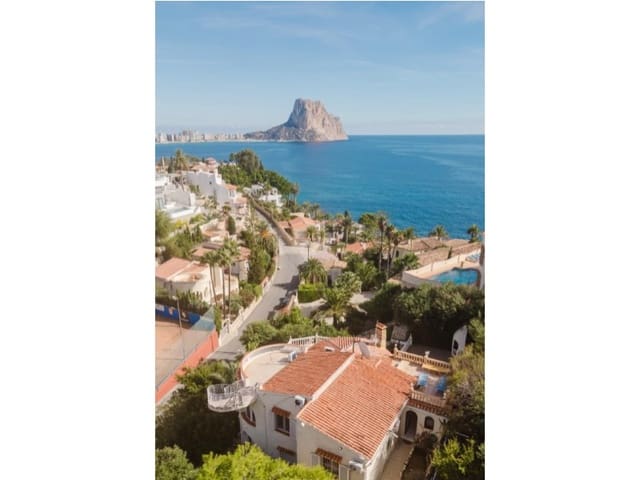 5 Zimmer Villa zu verkaufen in Maryvilla, Calpe / Calp mit Pool - 990.000 € (Ref: 9811424)