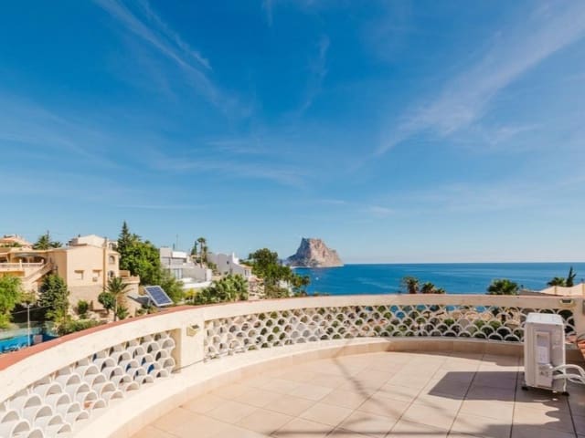 5 Zimmer Villa zu verkaufen in Maryvilla, Calpe / Calp mit Pool - 990.000 € (Ref: 9811424)