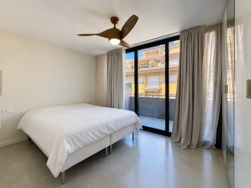 5 bedroom Townhouse for sale in El Campello with garage - € 2,200,000 (Ref: 9861248)