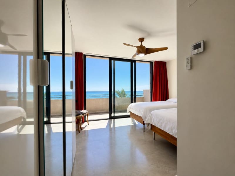 5 bedroom Townhouse for sale in El Campello with garage - € 2,200,000 (Ref: 9861248)