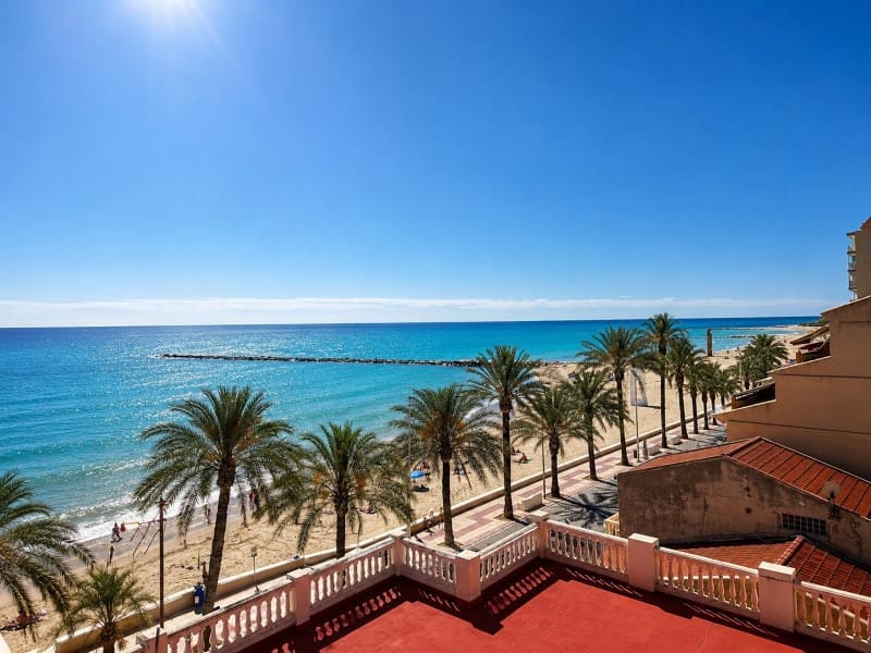 5 bedroom Townhouse for sale in El Campello with garage - € 2,200,000 (Ref: 9861248)