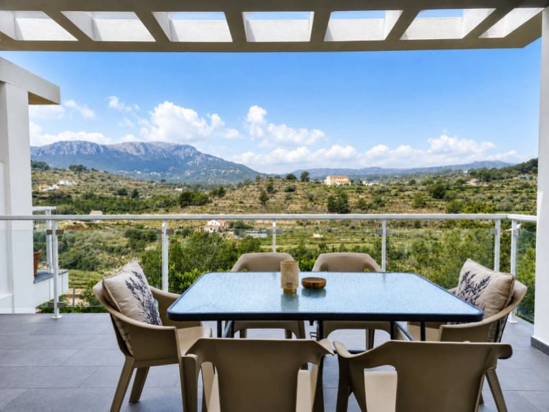 3 soverom Kjedet enebolig til salgs i Calpe / Calp med svømmebasseng - € 340 000 (Ref: 9868427)