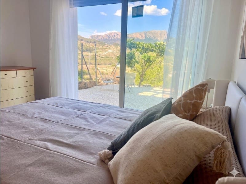 3 soverom Kjedet enebolig til salgs i Calpe / Calp med svømmebasseng - € 340 000 (Ref: 9868427)