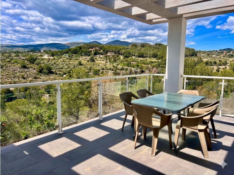 3 soverom Kjedet enebolig til salgs i Calpe / Calp med svømmebasseng - € 340 000 (Ref: 9868427)