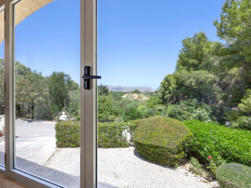 Chalet de 4 habitaciones en Javea / Xàbia en venta con piscina garaje - 950.000 € (Ref: 9888739)