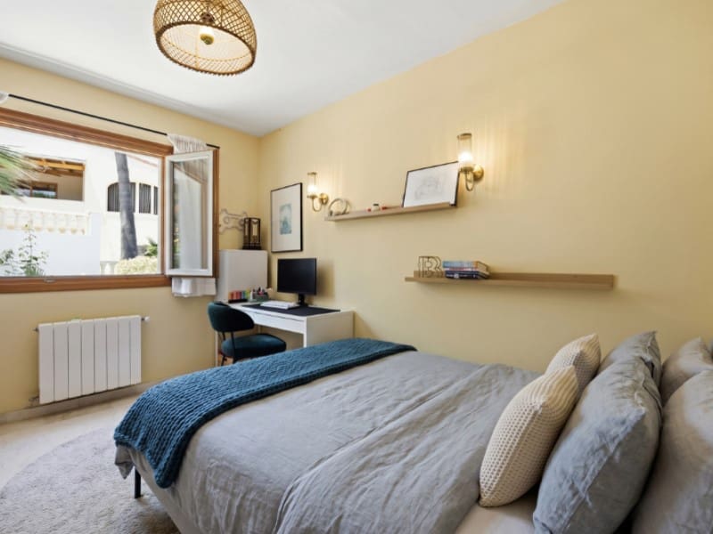 Chalet de 4 habitaciones en Javea / Xàbia en venta con piscina garaje - 950.000 € (Ref: 9888739)