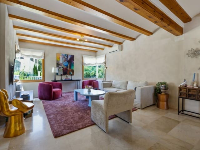 Chalet de 4 habitaciones en Partides comunes - Adsubia, Javea / Xàbia en venta con piscina garaje - 950.000 € (Ref: 9888739)