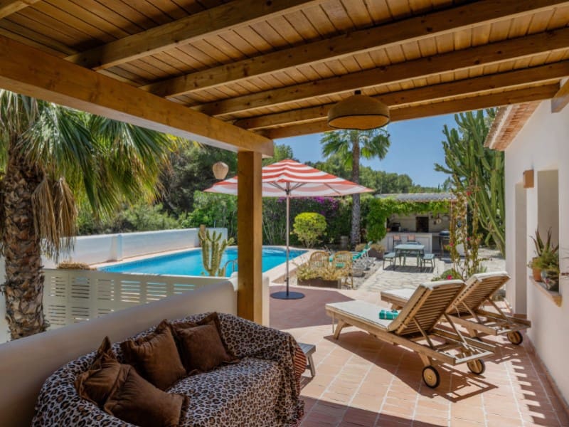 Chalet de 4 habitaciones en Javea / Xàbia en venta con piscina garaje - 950.000 € (Ref: 9888739)