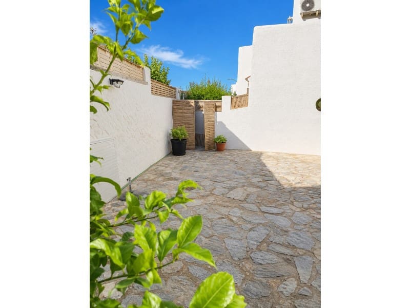 2 sovrum Villa till salu i Calpe / Calp - 375 000 € (Ref: 9912762)