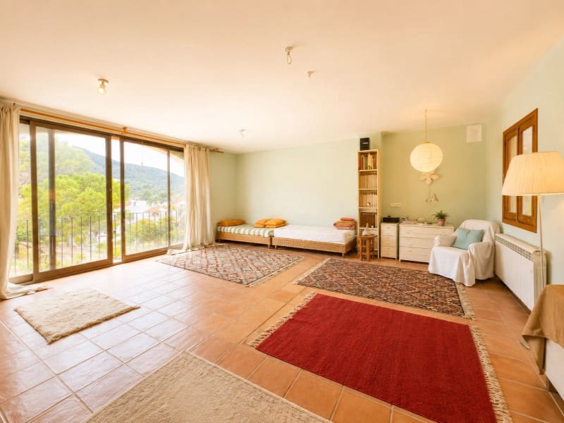 5 bedroom Townhouse for sale in Orba - € 329,000 (Ref: 9924282)