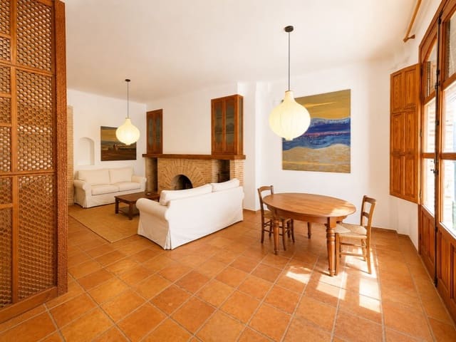 5 soverom Hus til salgs i Orba - € 329 000 (Ref: 9924282)