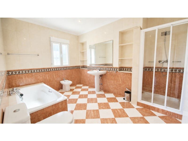 3 sypialnia Willa na sprzedaż w Javea / Xabia z basenem - 1 150 000 € (Ref: 9927028)