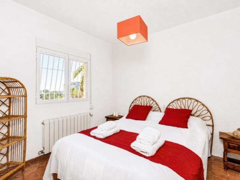 Chalet de 3 habitaciones en Javea / Xàbia en venta con piscina - 900.000 € (Ref: 9937810)