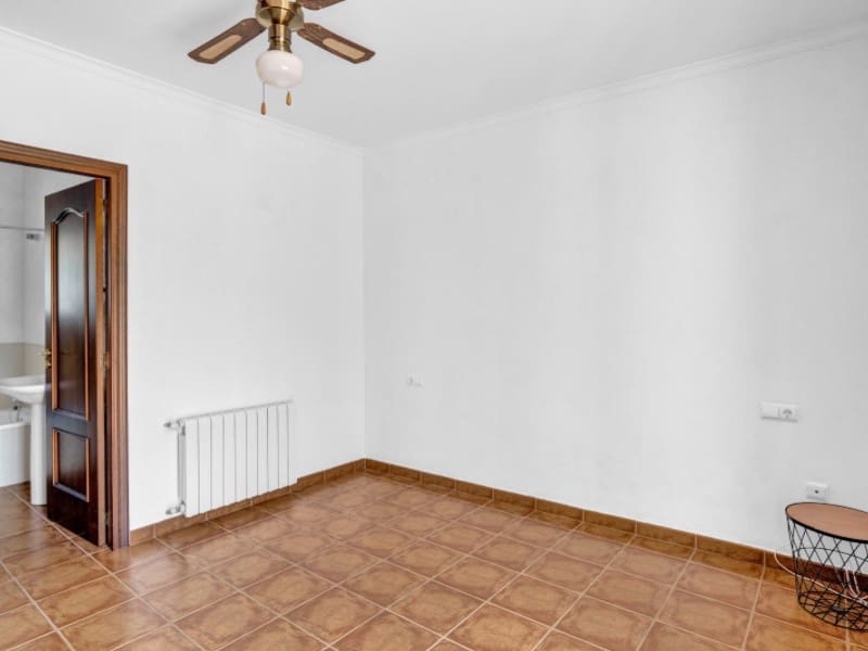 5 sypialnia Willa na sprzedaż w Orba - 645 000 € (Ref: 9941987)