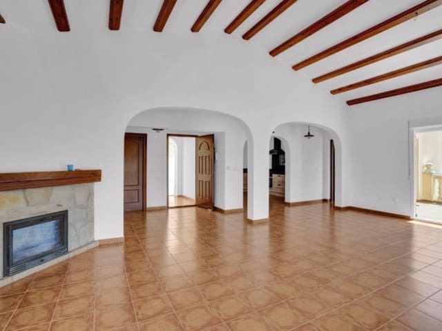 Chalet de 5 habitaciones en Orba en venta - 645.000 € (Ref: 9941987)