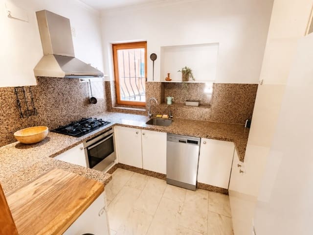 5 soveværelse Villa til salg i Benissa med swimmingpool garage - € 730.000 (Ref: 9941988)