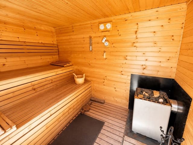 5 soveværelse Villa til salg i Benissa med swimmingpool garage - € 730.000 (Ref: 9941988)