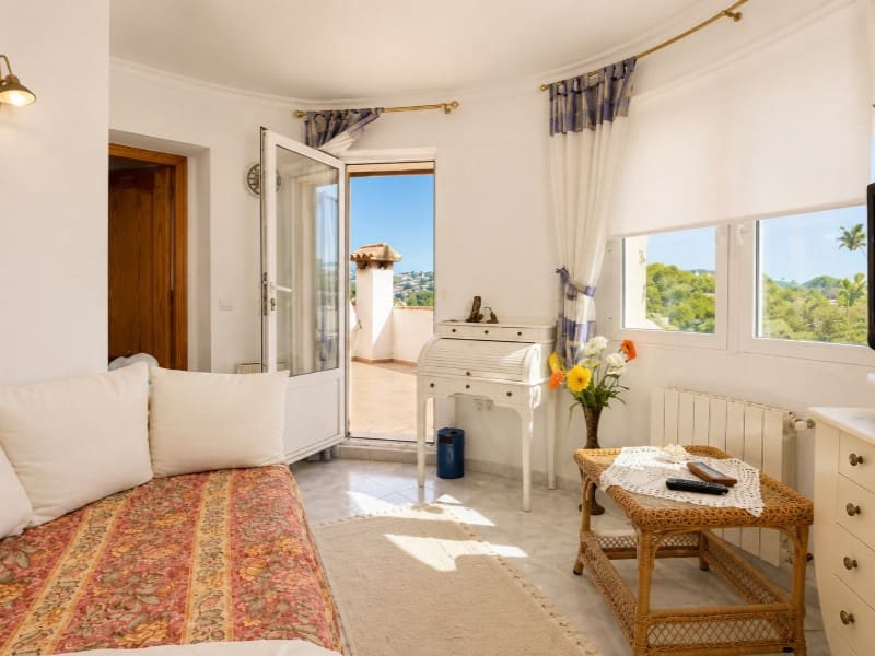 4 Zimmer Villa zu verkaufen in Benissa mit Pool - 766.000 € (Ref: 9954877)