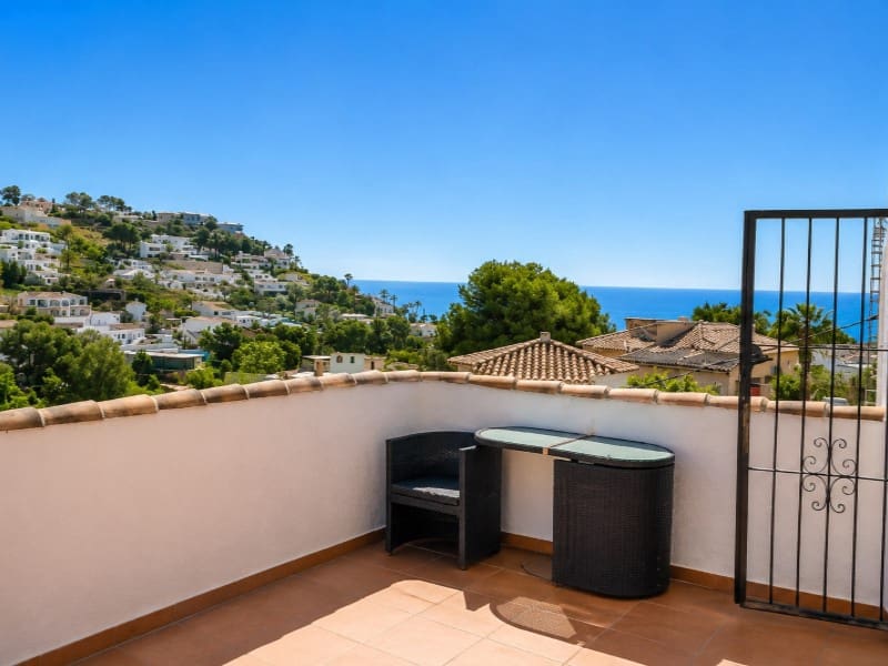 4 Zimmer Villa zu verkaufen in Benissa mit Pool - 766.000 € (Ref: 9954877)