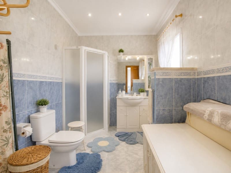 4 Zimmer Villa zu verkaufen in Benissa mit Pool - 766.000 € (Ref: 9954877)