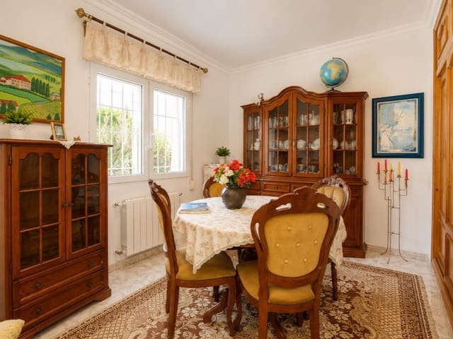 4 soveværelse Villa til salg i Benissa med swimmingpool - € 766.000 (Ref: 9954877)