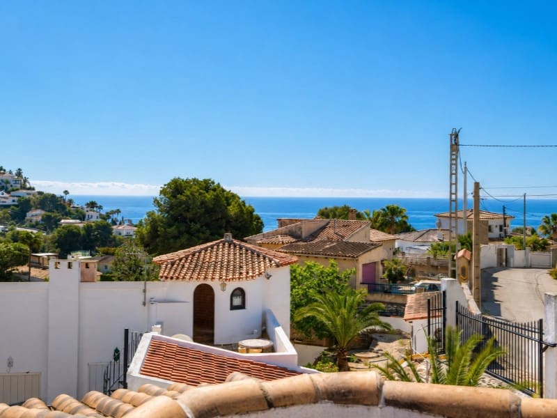 4 Zimmer Villa zu verkaufen in Benissa mit Pool - 766.000 € (Ref: 9954877)