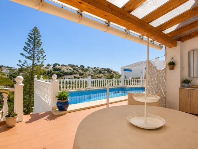 4 soveværelse Villa til salg i Benissa med swimmingpool - € 766.000 (Ref: 9954877)