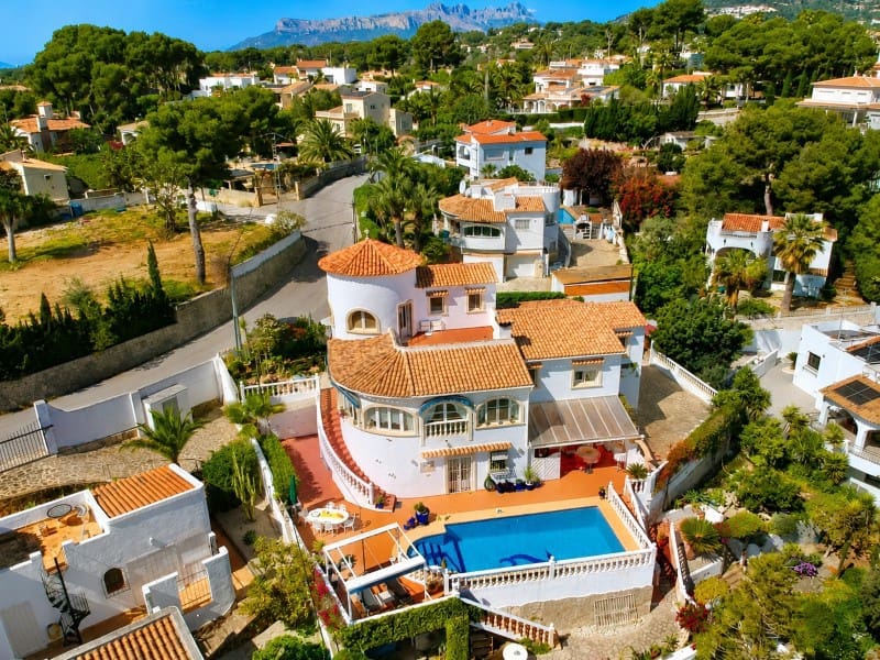 4 Zimmer Villa zu verkaufen in Benissa mit Pool - 766.000 € (Ref: 9954877)