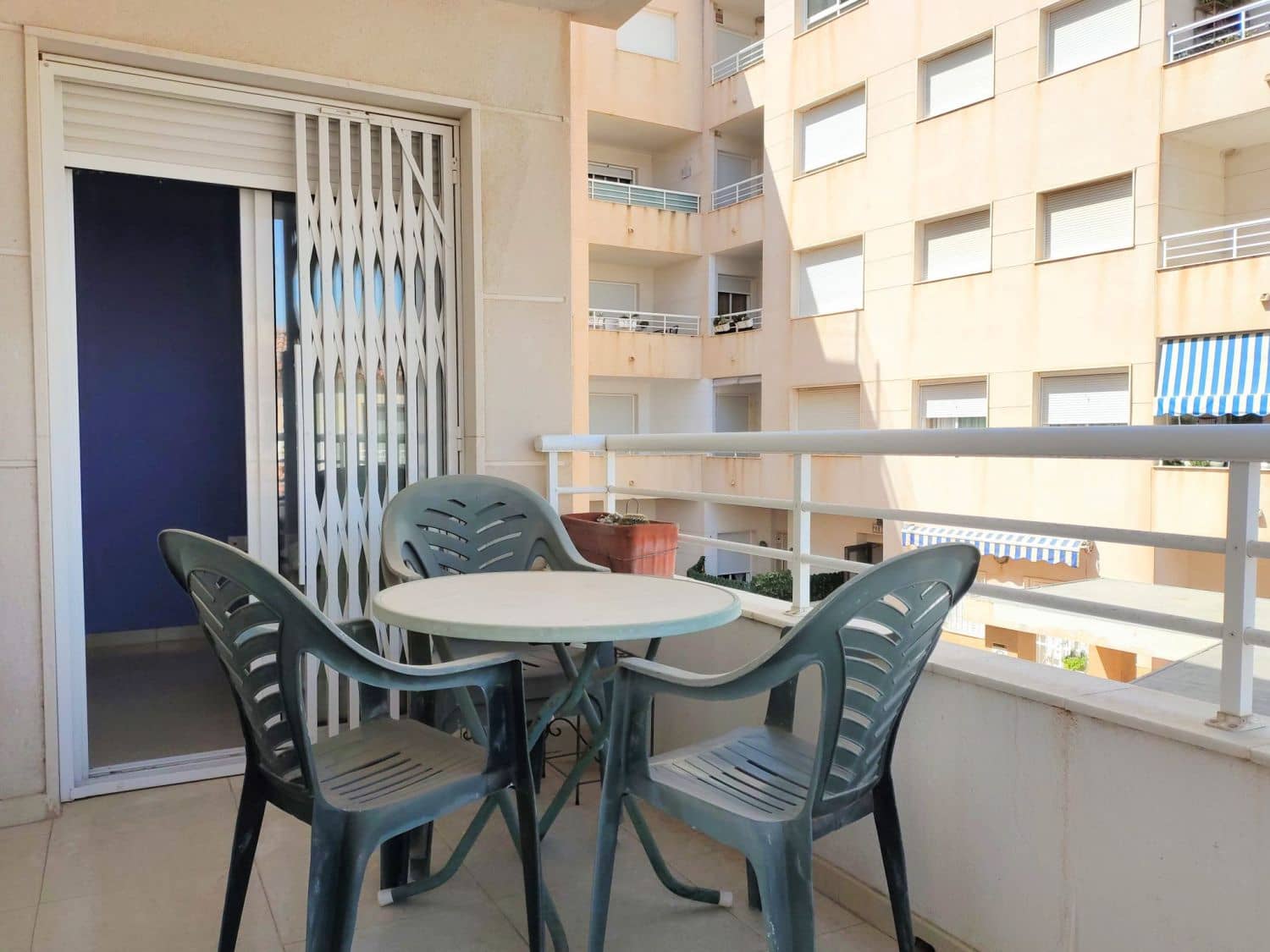 3 soverom Leilighet til salgs i Garrucha med svømmebasseng garasje - € 169 000 (Ref: 10061365)