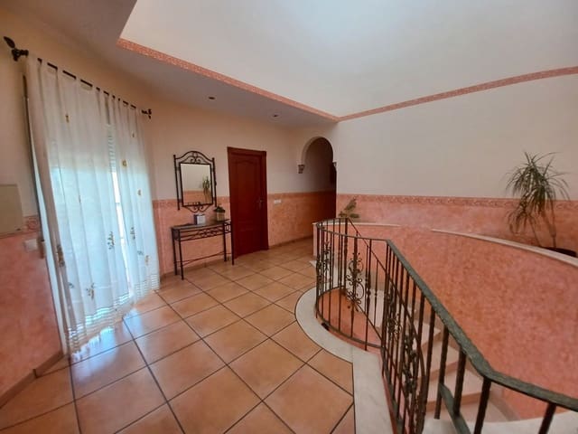 4 bedroom Villa for sale in Burjulu, Cuevas del Almanzora - € 294,000 (Ref: 8049245)