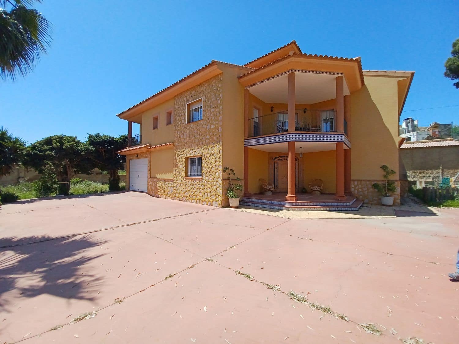 4 soveværelse Villa til salg i Burjulu - € 294.000 (Ref: 8049245)