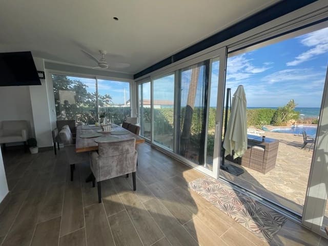 5 Zimmer Villa zu verkaufen in Cala Marqués, Vera mit Pool - 1.100.000 € (Ref: 8049248)