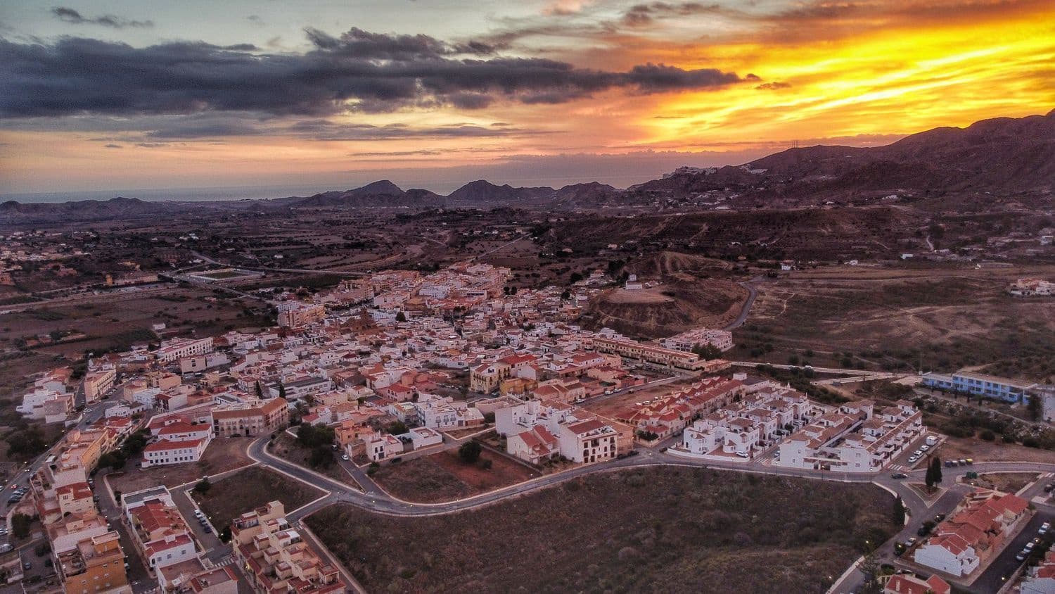 Chalet de 4 habitaciones en Vera en venta - 439.000 € (Ref: 8125515)