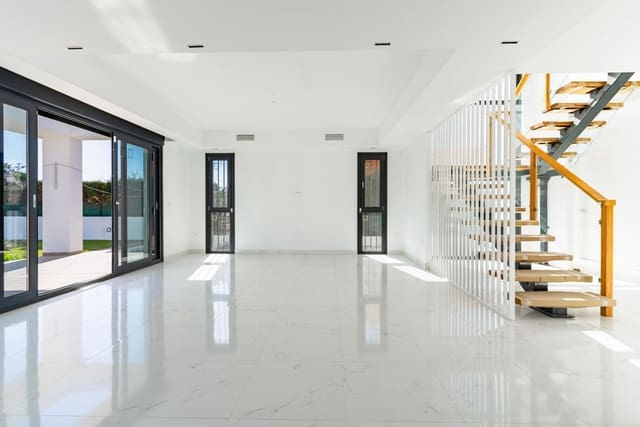 4 makuuhuone Huvila myytävänä paikassa Puerto Vera - Las Salinas, Vera mukana 
autotalli - 775 000 € (Ref: 8624777)