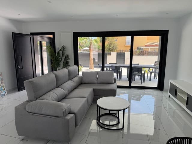 3 bedroom Villa for sale in Los Gallardos - € 324,000 (Ref: 8640771)