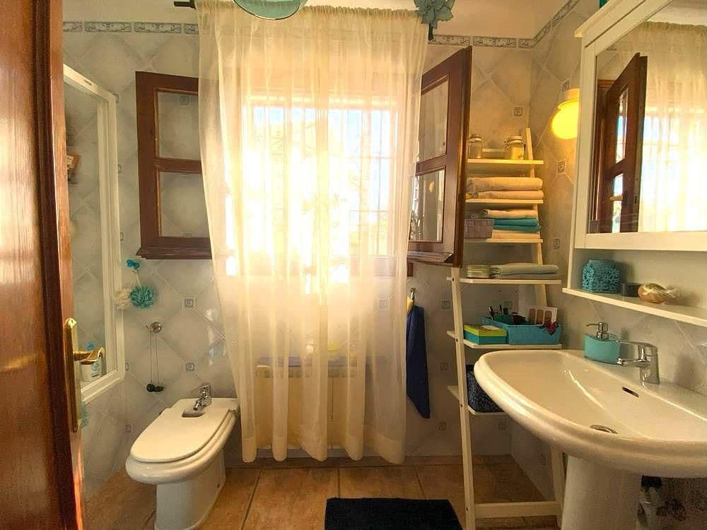 4 bedroom Villa for sale in Mojacar - € 450,000 (Ref: 8737284)