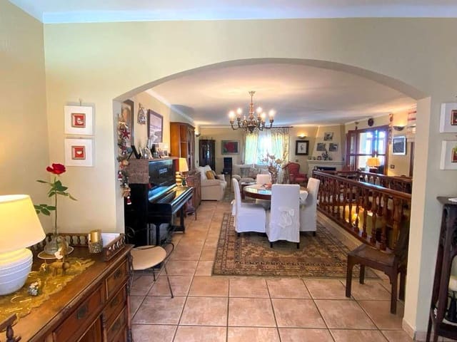 4 bedroom Villa for sale in Mojácar - € 450,000 (Ref: 8737284)