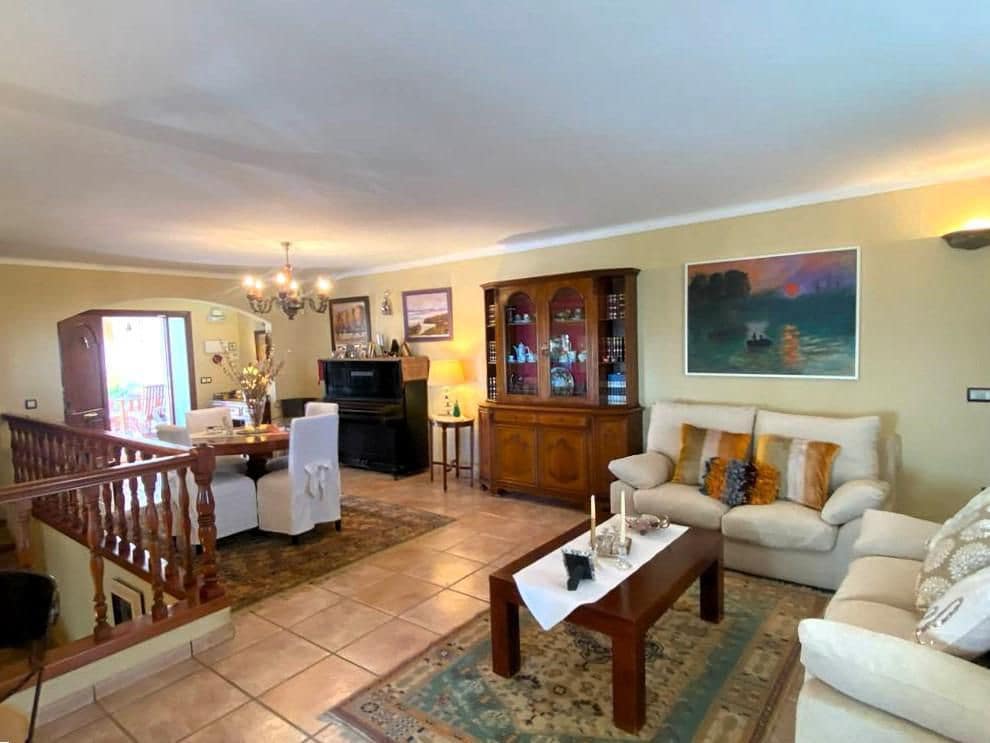 4 bedroom Villa for sale in Mojacar - € 450,000 (Ref: 8737284)