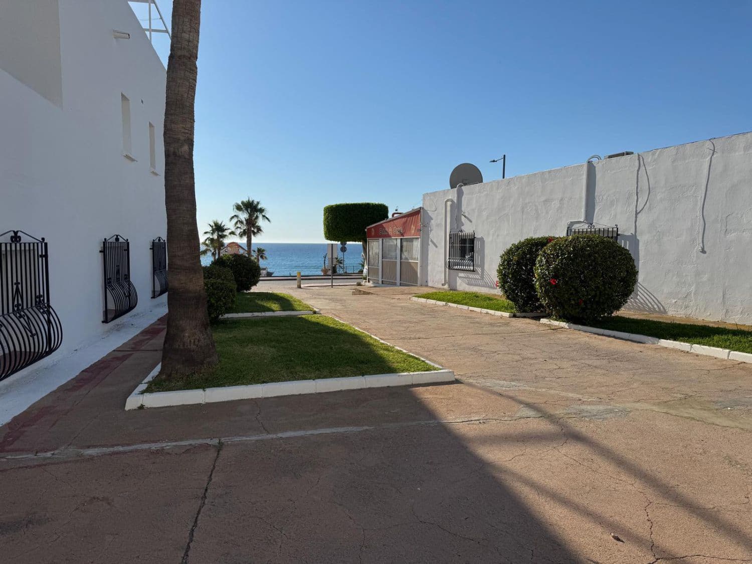 Comercial para venda em Mojacar - 160 000 € (Ref: 9012513)