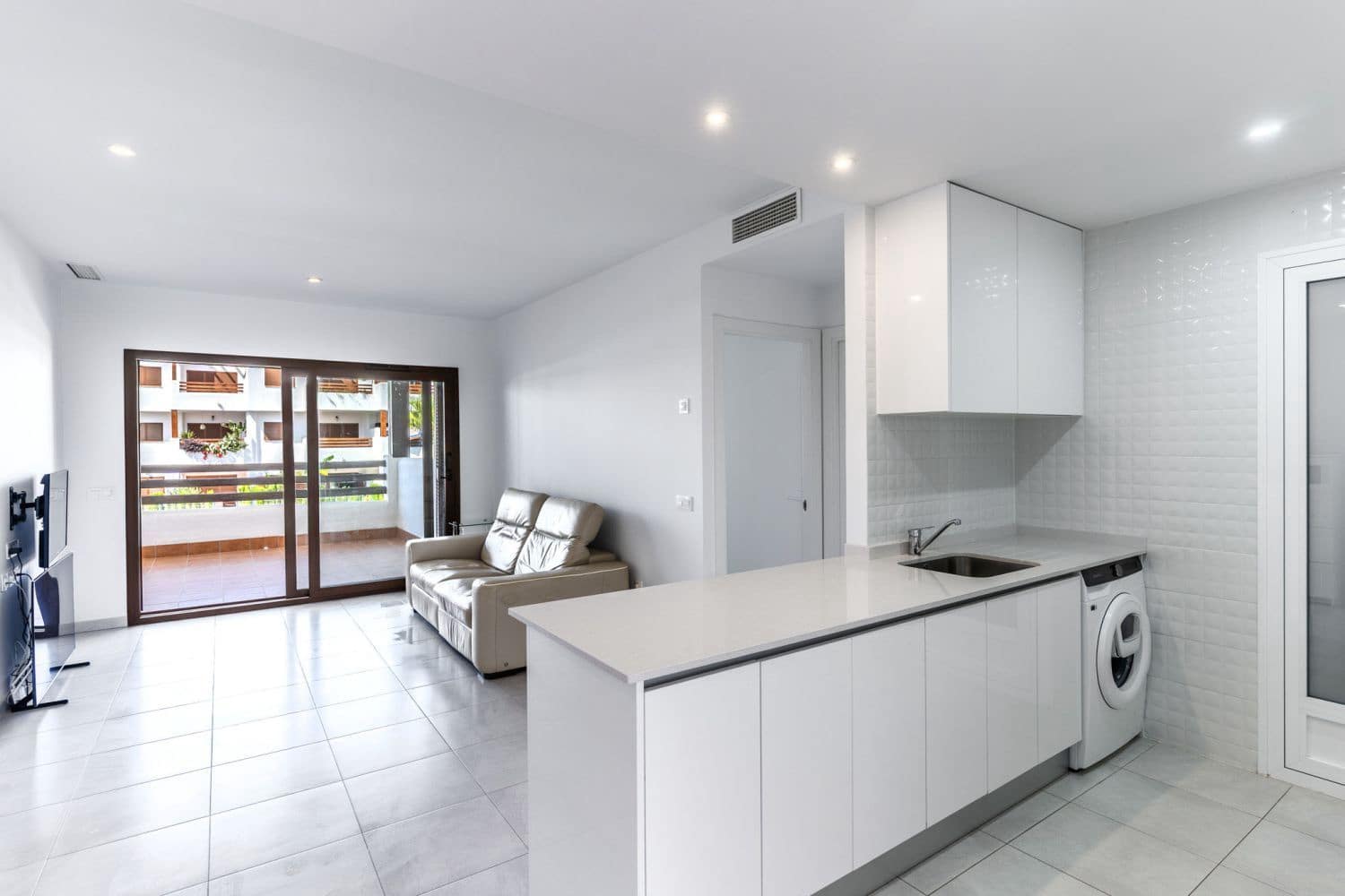 1 Zimmer Apartment zu verkaufen in San Juan de los Terreros mit Pool Garage - 147.900 € (Ref: 9147532)