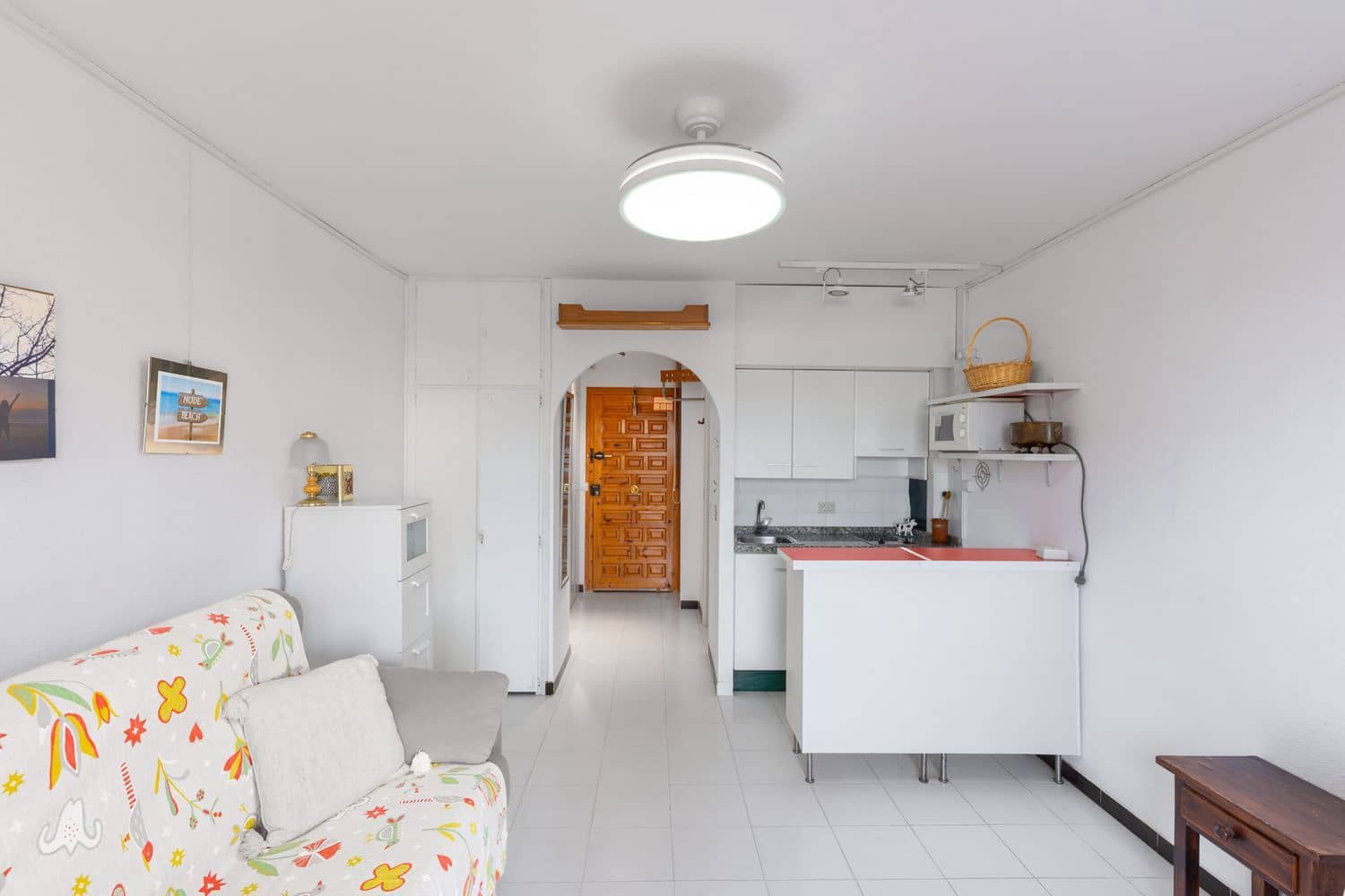 Apartment for sale in Almeria city with pool garage - € 131,000 (Ref: 9460928)