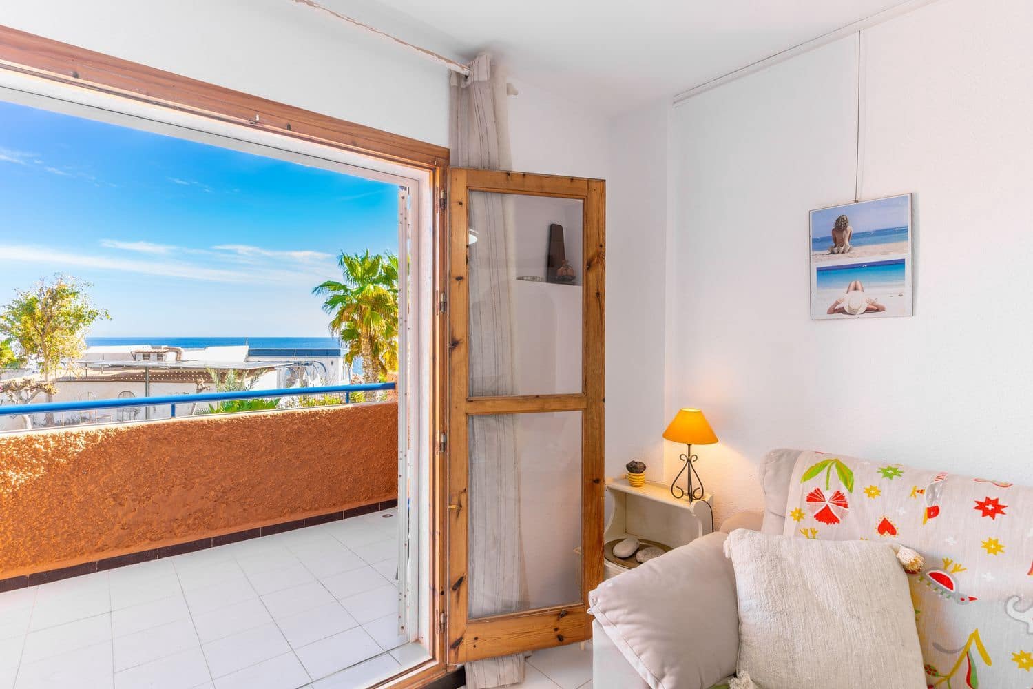 Apartment for sale in Almeria city with pool garage - € 131,000 (Ref: 9460928)